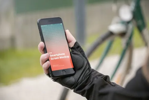 手持手机骑行自行车旅游移动APP提案样机UI界面素材 Phone Mockup SE Bike Tour Scenes