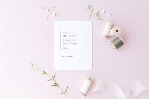 A6规格卡片展示样机 A6-card-mock-up-pink-background