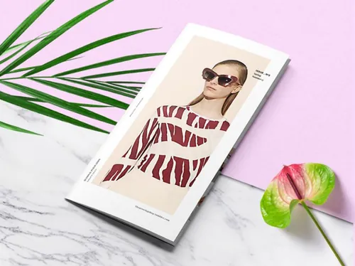 时尚折页小册子模型PSD贴图模板Fashion Trifold Mockup Sample