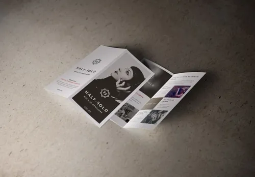 折页贴图PSD模板Psd Bi Fold Mockup Template