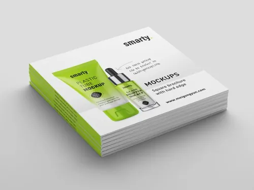 画册手册贴图展示模版 Square brochure with hard edge mockup