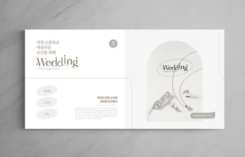 欧美简约浪漫的婚纱婚庆婚纱摄影宣传册画册设计排版PSD模板