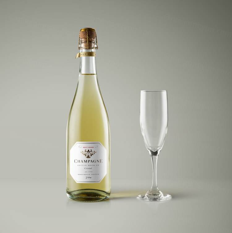 透明的玻璃psd香槟酒瓶样机 Psd Champagne Bottle Mockup Vol2