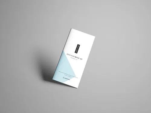 完美的折页册子设计展示模型 Vertical Brochure Mockup