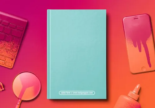 办公用品图书贴图样机Office supplies books Mockups