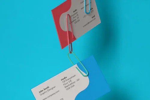 漂浮的剪裁的psd名片样机 Clipped Psd Business Card Mockup