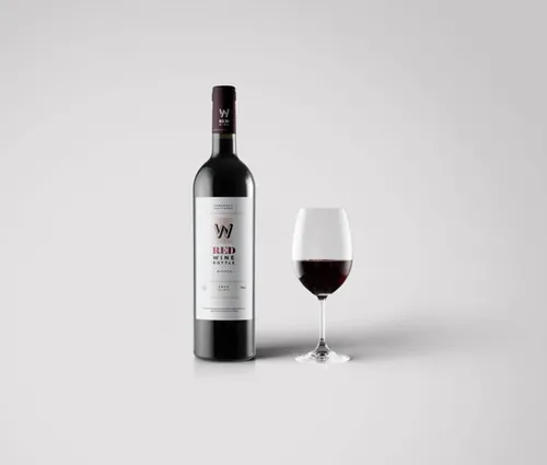红酒包装设计PSD贴图模板Psd Red Wine Bottle Mockup