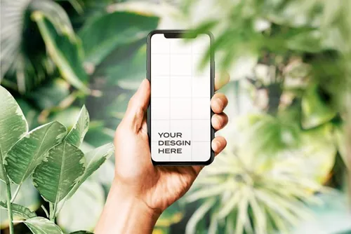 手持最新智能手机iPhone样机UI提案素材APP设计展示模板