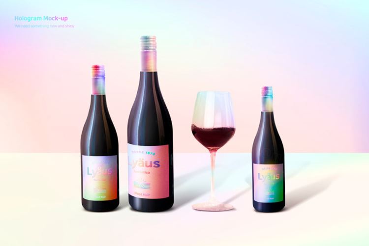 绚丽的红酒瓶红酒杯智能贴图样机