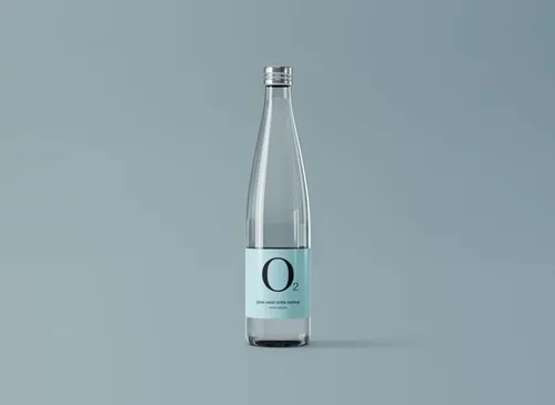 极简设计风格玻璃纯净水矿泉水瓶外观设计图样机 Minimal Glass Water Bottle Mockup