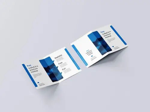双折页宣传小册子传单设计提案样机PSD模板 Bifold Brochure Mockup