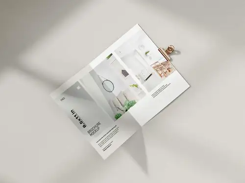 宣传小册子折页传单设计提案样机模板 Folded 8.5 x 11 in brochure