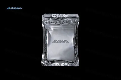 潮流镀铬铝箔纸食品邮件包裹密封塑料袋样机模板 Blkmarket – Chrome Bag