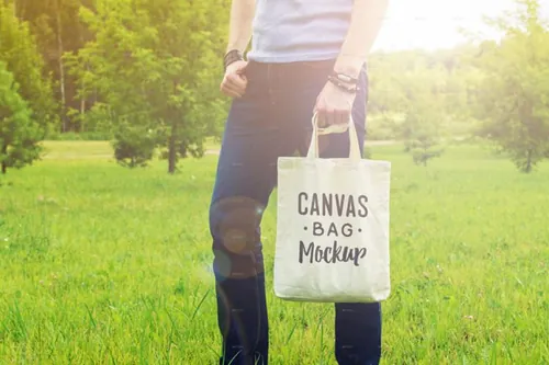 高质量户外场景帆布袋手提袋模型PSD贴图模板Canvas Bag Mockup
