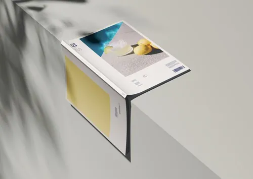 高质量七视角杂志数据封面内页排版设计贴图展示PSD样机模板