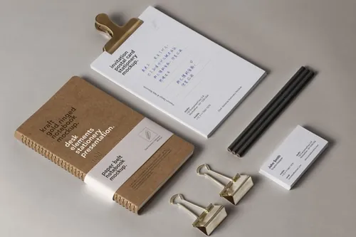 一组带有醒目的商标项目的psd固定式样机 Psd Desk Stationery Mockup