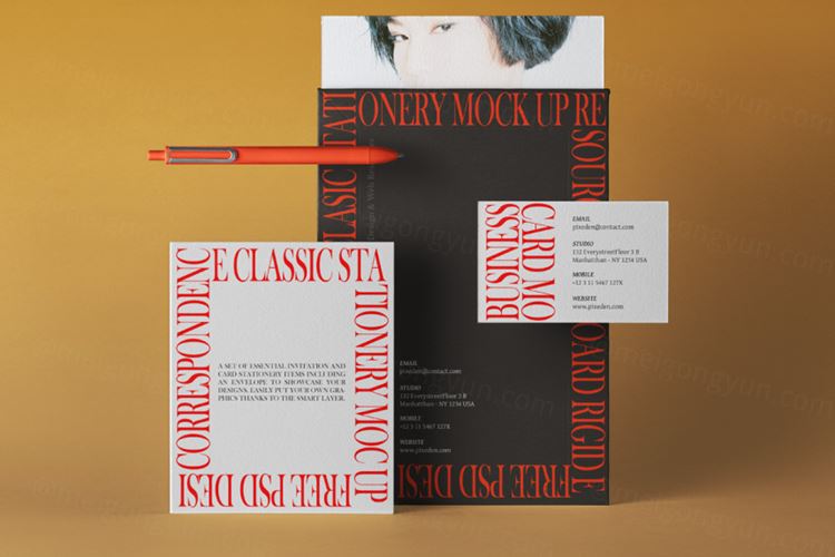 一套邮寄和纸板psd信封模型样机 Classic Psd Mailing Mockup Set