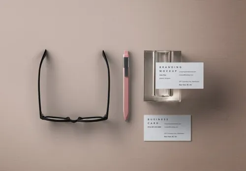 引人注目的名片场景贴图展示样机模版 Psd Business Card Branding Mockup