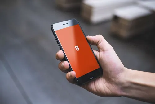 手拿iPhone7手机模型PSD贴图模板8 Photorealistic iPhone 7 Mockups