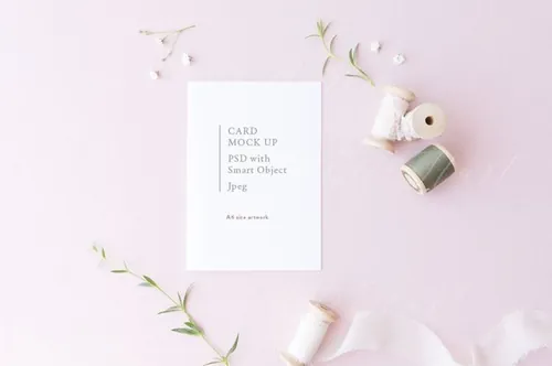 A6规格单页传单粉色背景展示样机 A6 card mockup pink background