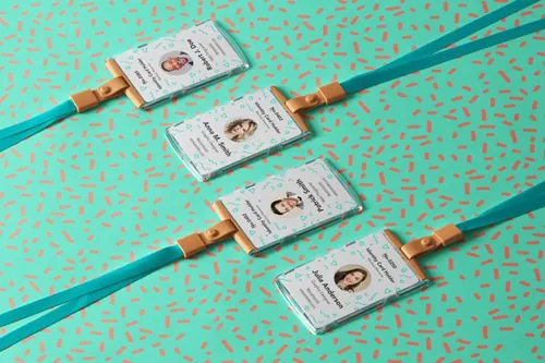 简约时尚好用的工作证工牌吊牌ID卡设计模板样机 ID Card Holder Psd Mockup