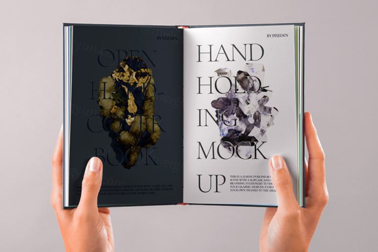 双手捧书籍内页排版设计提案展示样机模板 Hand Holdi