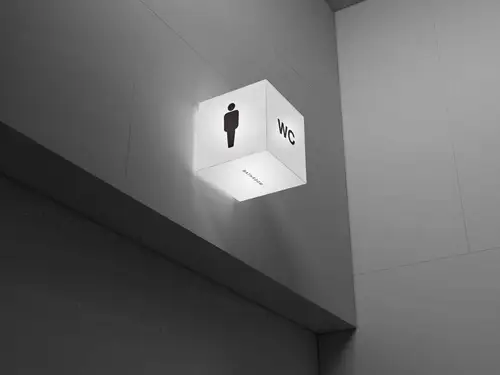 亚克力正方体灯箱标识牌广告牌设计贴图样机 Acrylic Cube Lightbox Mo