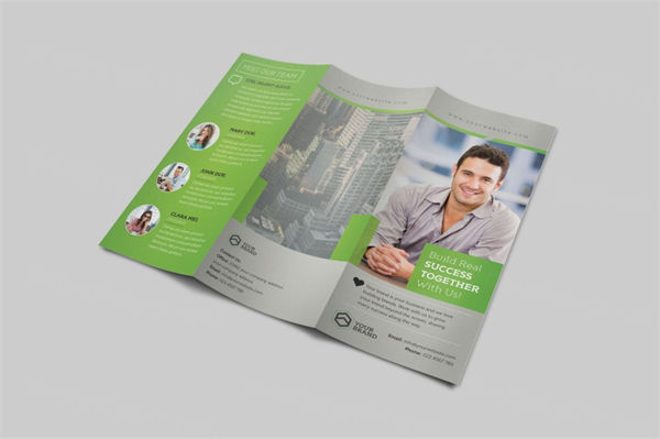 地产金融公司三折页宣传单设计模板 Light Business Trifold