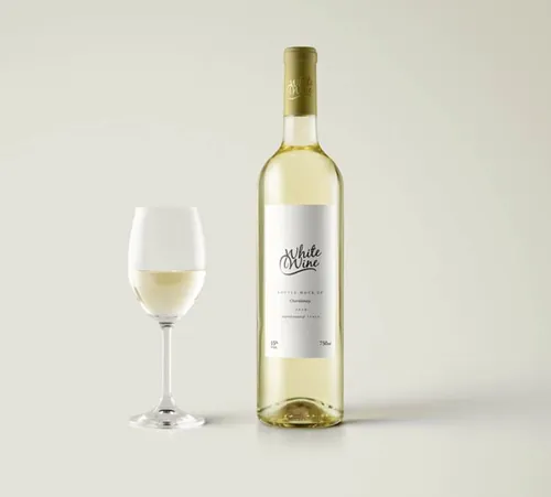 清晰细致的psd白葡萄酒瓶样机 Psd White Wine Bottle Mockup vol2