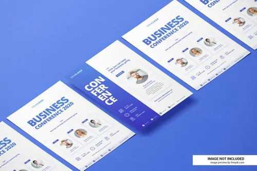 2.5D视角创意简历传单海报平铺设计展示样机PSD模板 Creative resume or flyer mockup