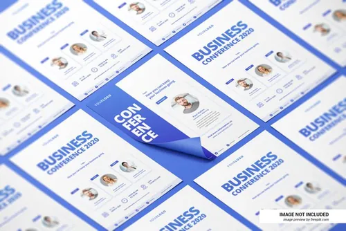 2.5D视角创意简历传单海报平铺设计展示样机PSD模板 Creative resume or flyer mockup