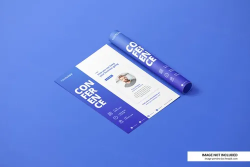 创意简历传单海报设计展示样机PSD模板 Creative resume or flyer mockup