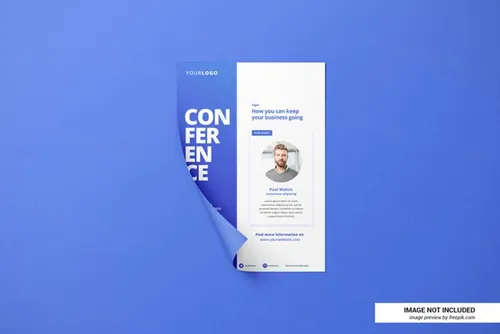 创意简历传单海报设计展示样机PSD模板 Creative resume or flyer mockup