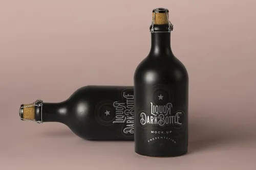 深色老式psd啤酒瓶模型样机 Dark Psd Liquor Bottle Mockup Vol2