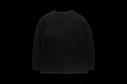 潮流复古街头长袖T恤服饰设计贴图样机模板 Vintage Sweater Mockup