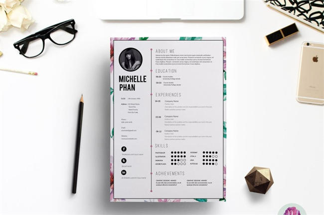 时尚专业简历模板 Floral CV template