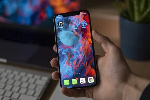 最新苹果手机UI样机APP设计提案贴图样机模板 iPhone 12 Pro mockup