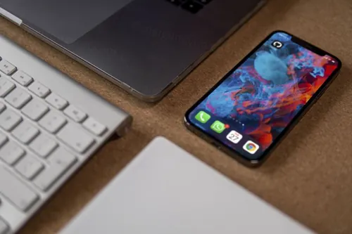 最新苹果手机UI样机APP设计提案贴图样机模板 iPhone 12 Pro mockup