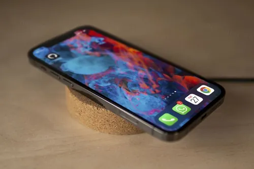 最新苹果手机UI样机APP设计提案贴图样机模板 iPhone 12 Pro mockup