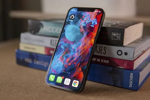 最新苹果手机UI样机APP设计提案贴图样机模板 iPhone 12 Pro mockup