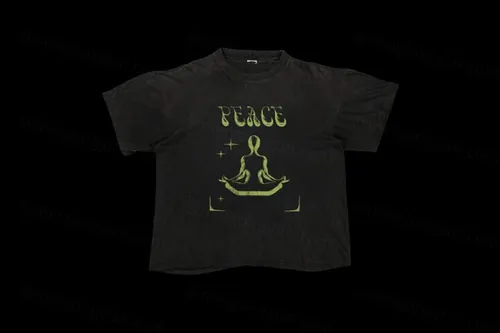 潮流复古街头短袖T恤服饰设计贴图样机模板 Vintage Tee Mockup