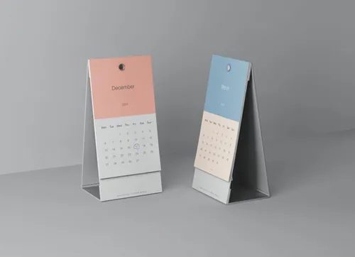 长方形三角台历桌面日历设计提案样机PSD模板 Vertical Calendar Mockup