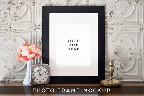 真实的艺术画框样机 Realistic Photo Frame Art Mockup