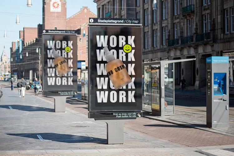 街头路边灯箱广告牌宣传海报广告设计贴图展示样机模板 Adve