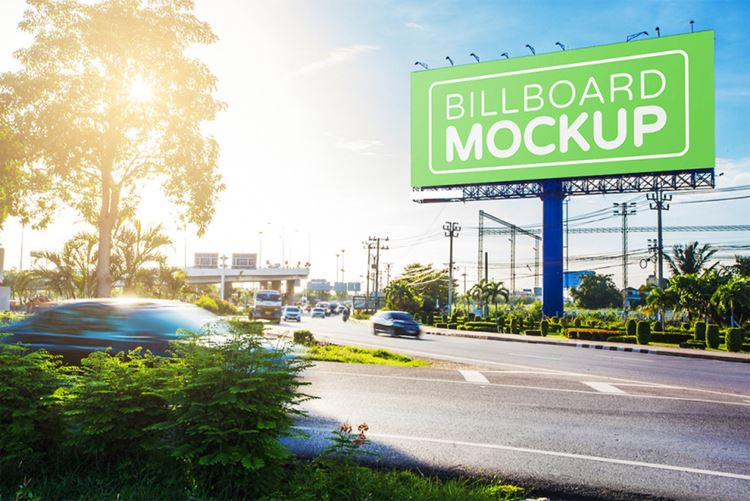 逼真的高架广告牌模型PSD贴图模板Outdoor Billboard Mockup