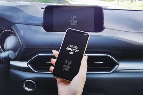 车内手持手机车载互联APP设计提案PSD样机模板 Hand Holding Phone in Car