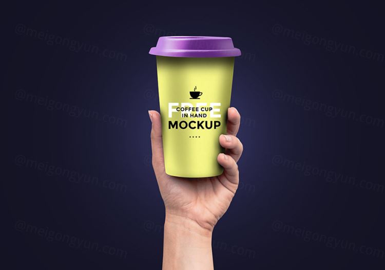 手拿咖啡杯模型PSD贴图模板Coffee Cup in Hand Mockup Vol021