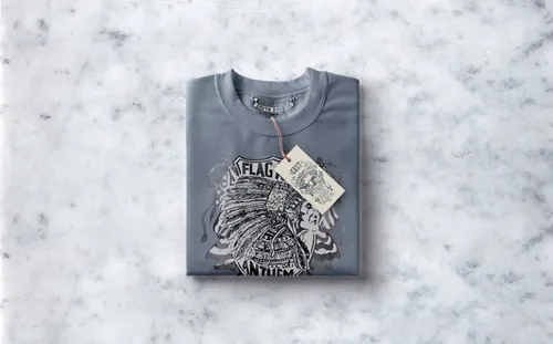 折叠运动衫模型PSD贴图模板Folded Psd Sweatshirt Mockup