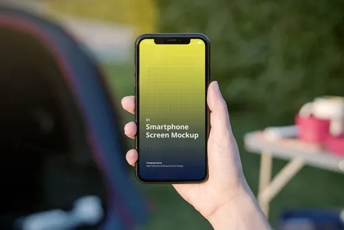 户外旅游露营真实场景移动APP项目设计提案PSD样机模板 Phone Mockup Camping Scenes