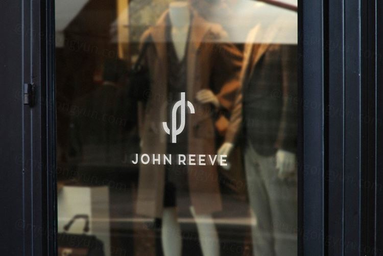 商店橱窗玻璃防撞提示LOGO店名设计提案样机模板 Logo